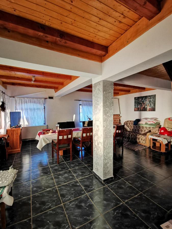 Jugul Taranului Agropensiune Polovragi, Gorj Villa Exteriör bild
